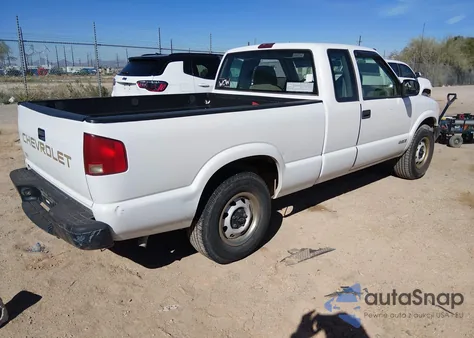 2002 Chevrolet S-10 from USA, damaged, VIN 1GCDT19WX28248055
